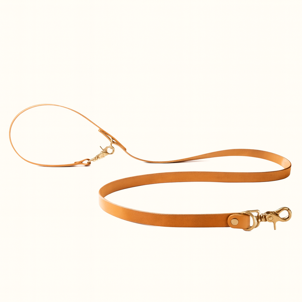 Natural veg‑tan brown tanned leather dog leash by Happy Patina