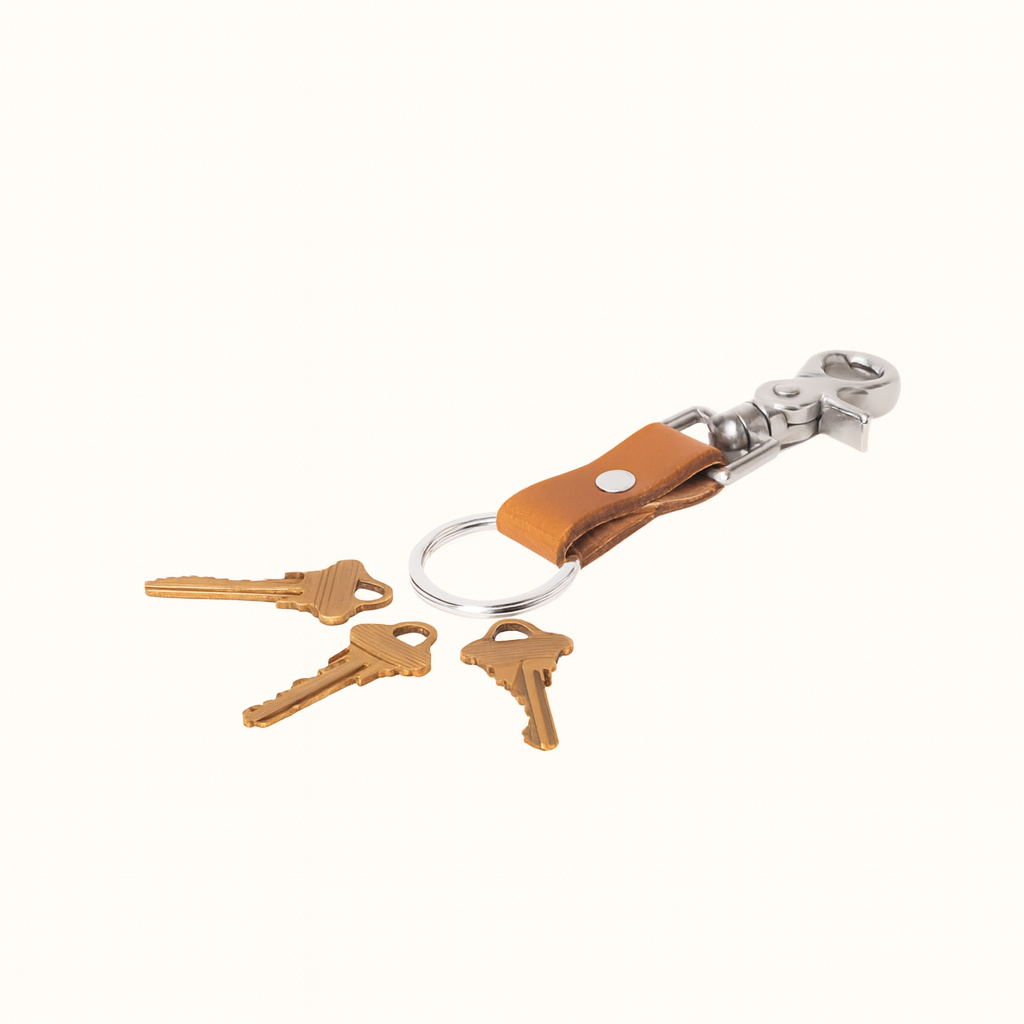 Natural vegetable-tanned tan leather clip key carry by Happy Patina